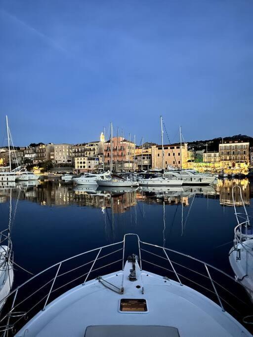 Hotel en barco Bateau Vedette 14 Metres Propriano (Corsica)